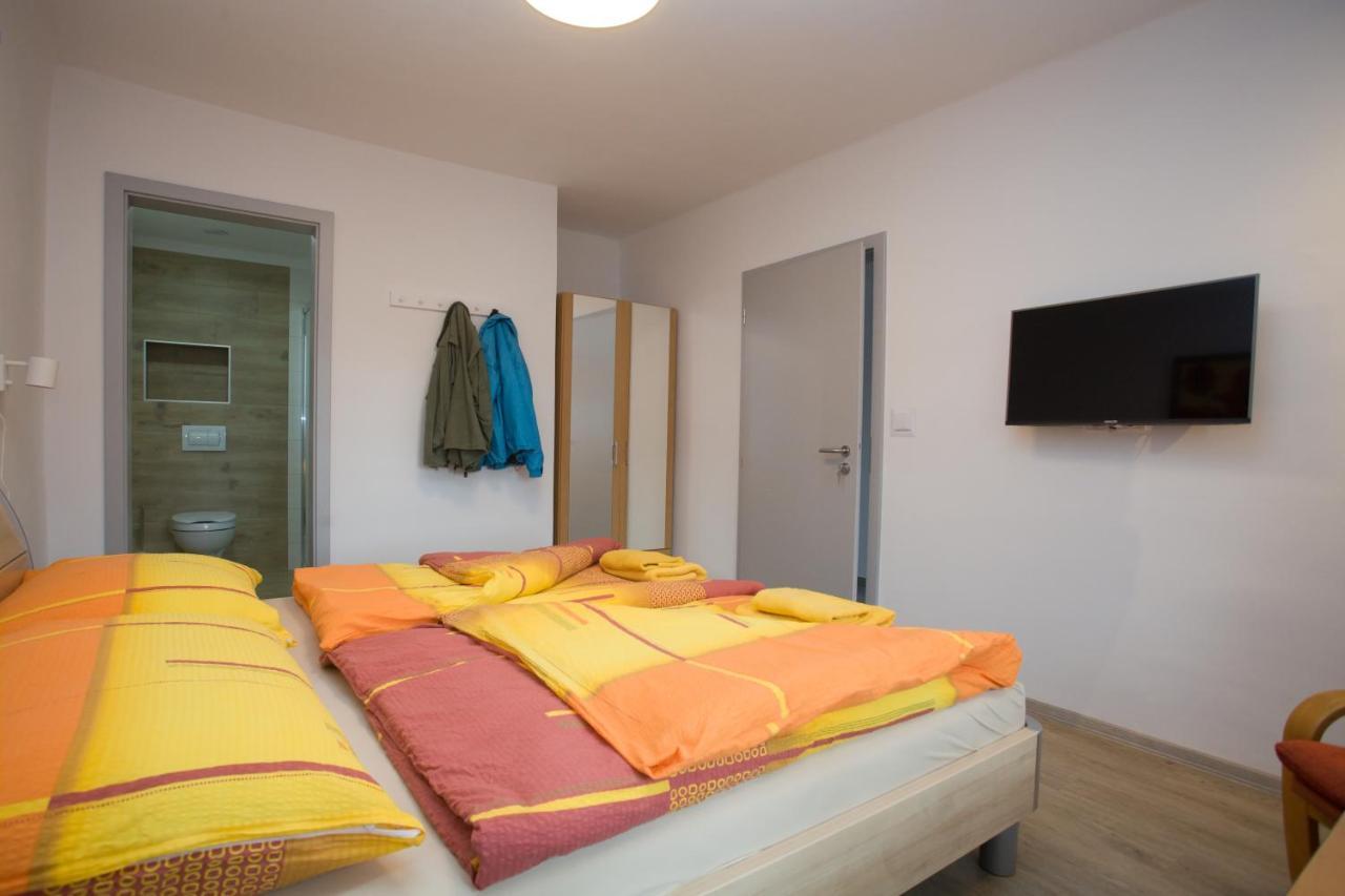 Apartmany Zak Frymburk nad Vltavou Exterior foto